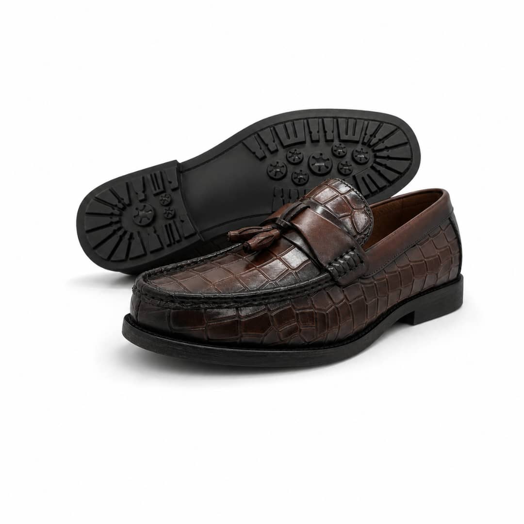 Mocassins en cuir marron motif crocodile